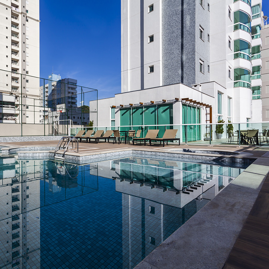 Edifício Torre Esmeralda - Piscina 01